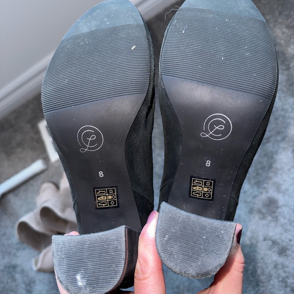 Black Chinese Laundry Boot - Picture 6 of 6